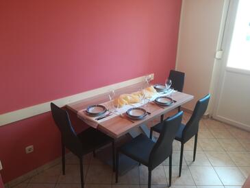 Apartment with balcony Šibenik, North Dalmatia