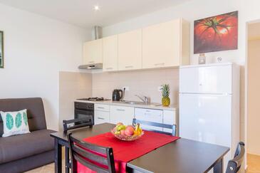 Appartamenti con parcheggio San Pietro di Brazza - Supetar, Brazza - Brač - 16294