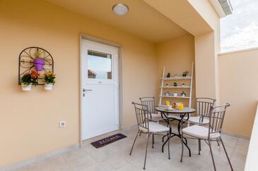 Appartamenti con parcheggio San Pietro di Brazza - Supetar, Brazza - Brač - 16294