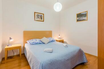 Appartamenti con parcheggio San Pietro di Brazza - Supetar, Brazza - Brač - 16294