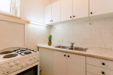 Appartamenti con parcheggio San Pietro di Brazza - Supetar, Brazza - Brač - 16294