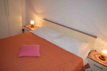 Apartmaji s parkingom Punat, Krk - 16307