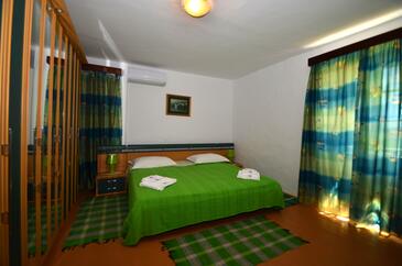 Casa con piscina per famiglia Grohote, Solta - 16331