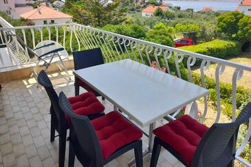 Apartments with parking space Banjol, Rab - 16334