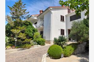 Apartamente cu parcare Banjol, Rab - 16334