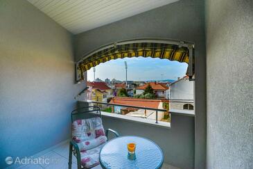 Family-friendly apartments with swimming pool Zadar - 16336