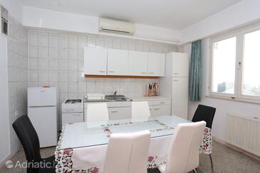 Apartmány s parkoviskom Kaštel Stari, Kaštela - 16344