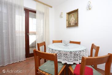 Appartamenti accanto al mare Slatine, Bua - Čiovo - 16345