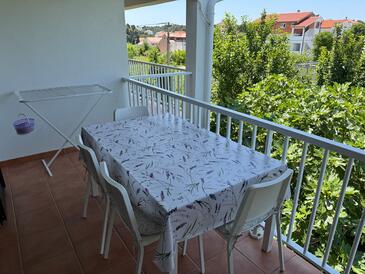 Apartmaji s parkingom Palit, Rab - 16356