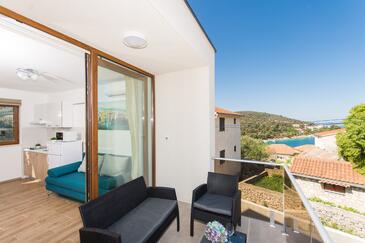 Apartmaji z bazenom za družine z otroci Drvenik Veliki, Drvenik - 16377