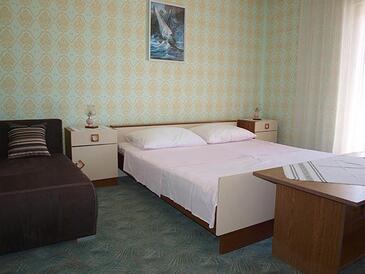 Apartments with parking space Lopar, Rab - 16389