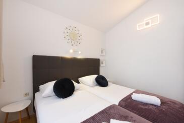 Apartments by the sea Starigrad, Paklenica - 16421