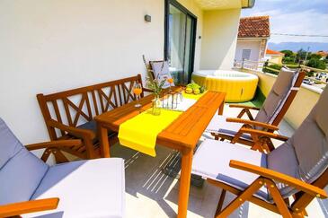 Tweekamerappartement Nin, Zadar (A-16428-a)