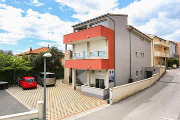 Apartments with terrace Makarska, Central Dalmatia