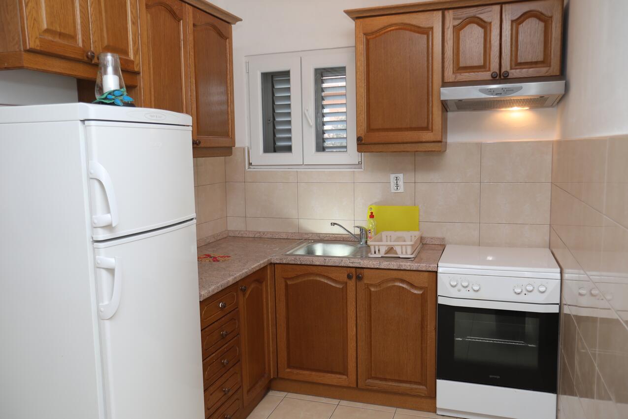 Apartmanok parkolóhellyel Vinisce, Trogir - 16439
