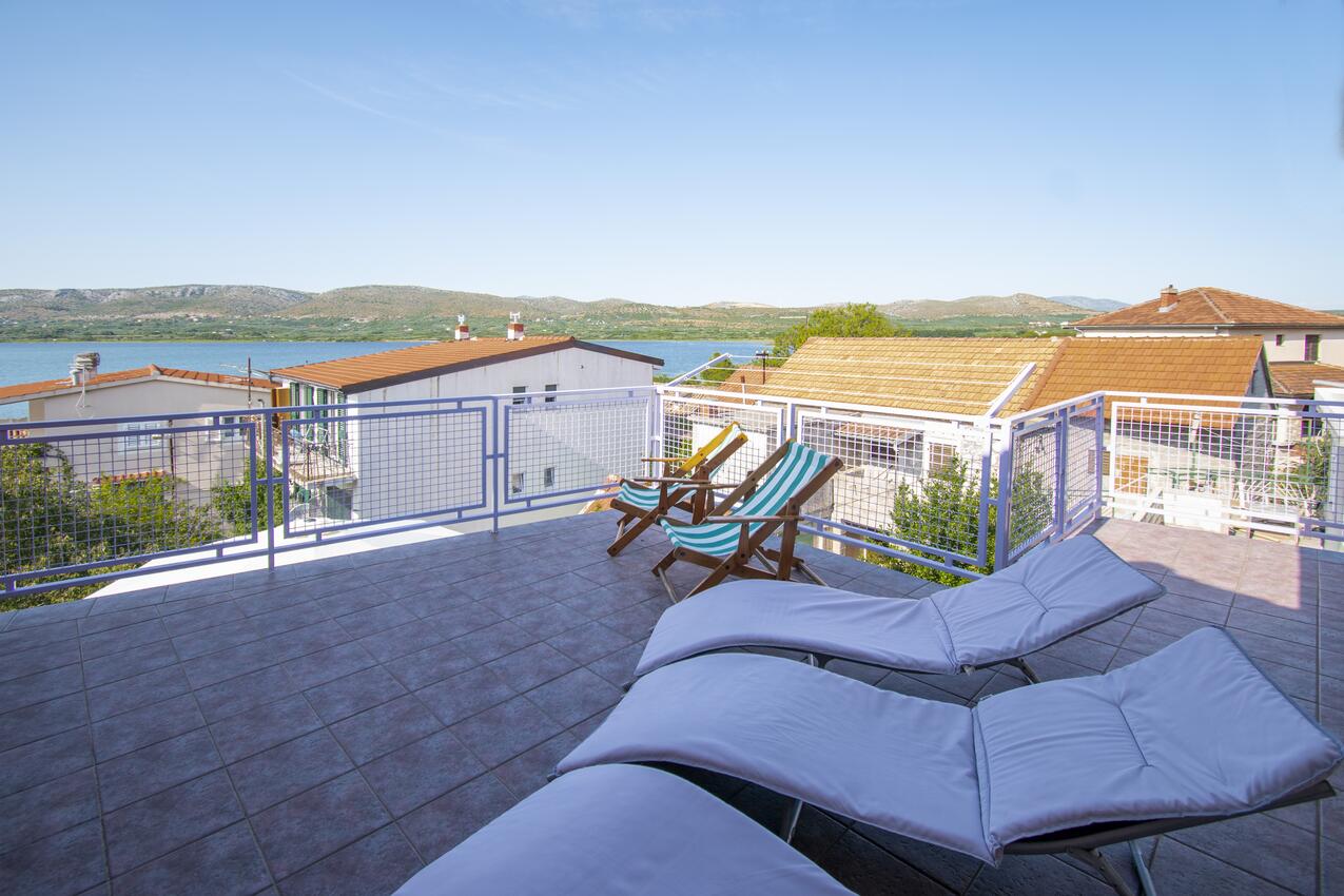 Seaside holiday house Jadrtovac, Šibenik - 16468