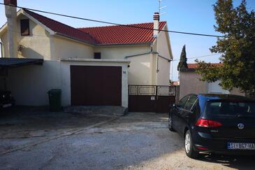 Apartment with balcony Brodarica, North Dalmatia