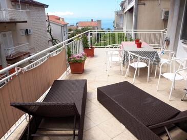 Appartement in Podgora voor 9 personen