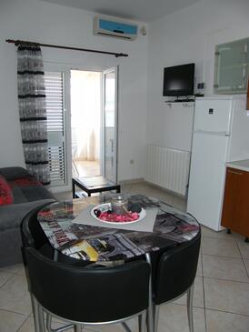 Family-friendly apartments with swimming pool Arbanija, Čiovo - 16478