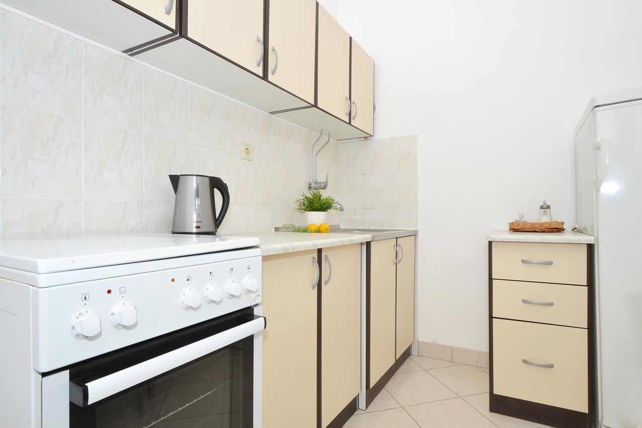 A-16485-c - Private accommodation - Apartments by the sea Vinišće, Trogir
