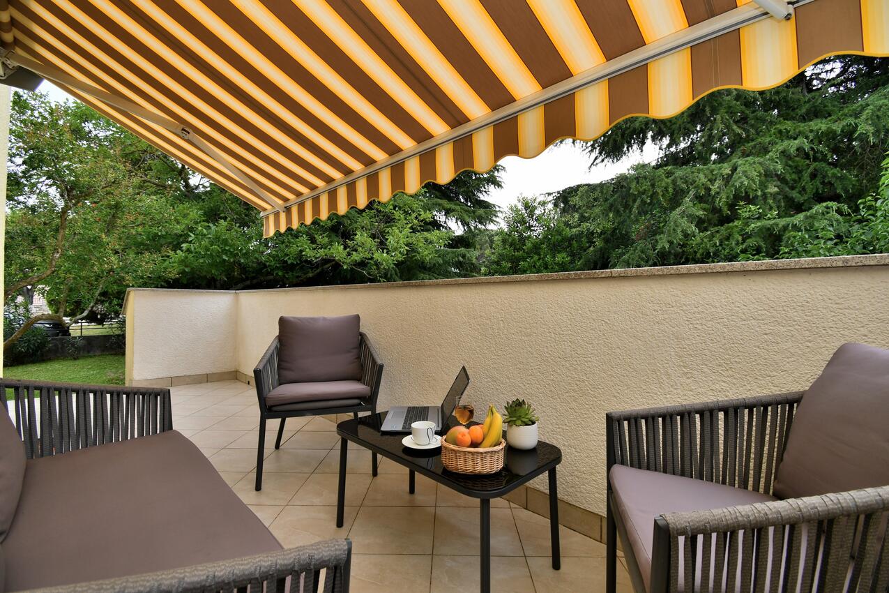 Lejlighedens parkeringsplads Porec - 16495