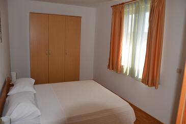 Apartmány s bazénom pre rodiny Trogir - 16509