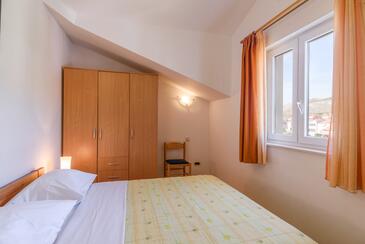 Family-friendly apartments with swimming pool Trogir - 16509