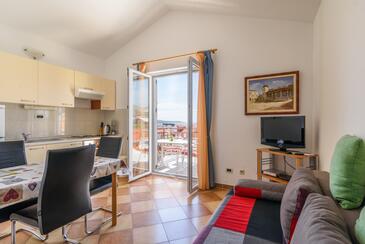 Family-friendly apartments with swimming pool Trogir - 16509