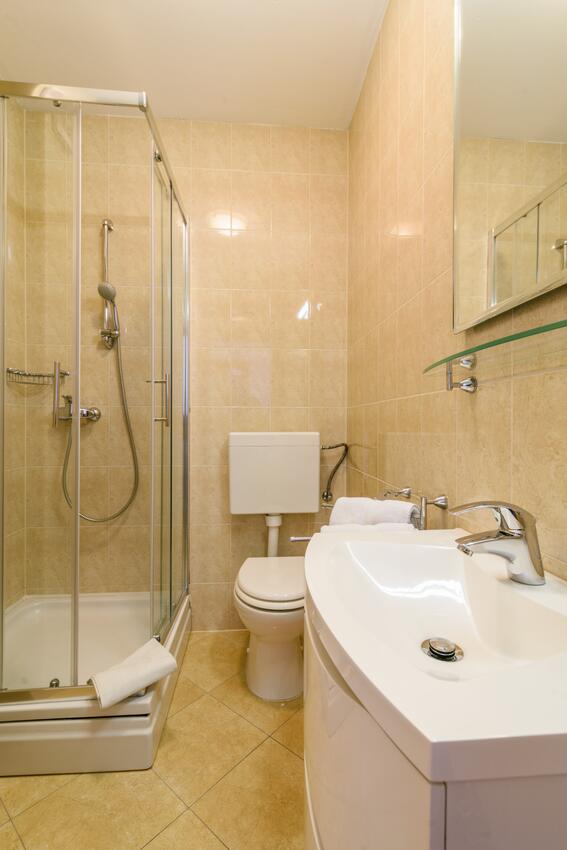 A-16509-f - Private accommodation - Family friendly apartments with a swimming pool Trogir