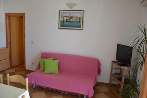 One bedroom apartment Trogir (A-16509-f)