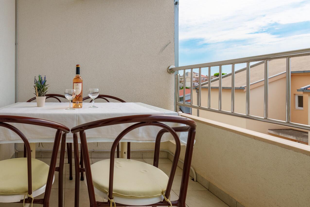 A-16517-a - Privatunterkunft - Ferienwohnungen mit Parkplatz Baska Voda, Makarska