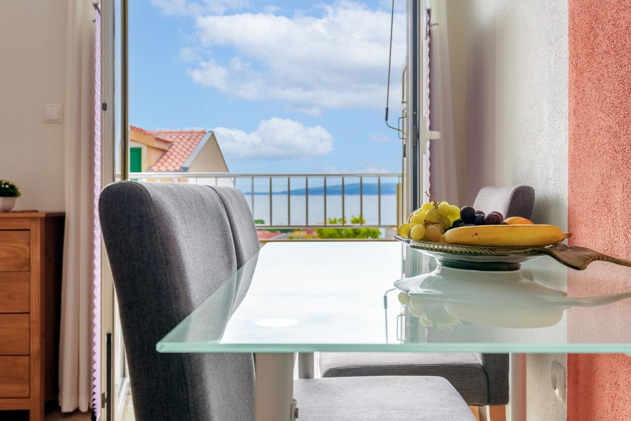 A-16517-a - Privatunterkunft - Ferienwohnungen mit Parkplatz Baska Voda, Makarska