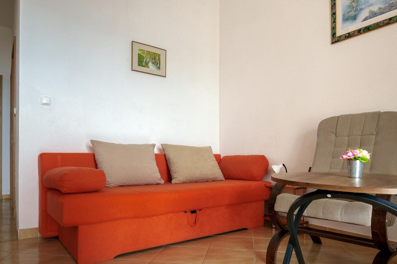 A-16517-a - Privatunterkunft - Ferienwohnungen mit Parkplatz Baska Voda, Makarska