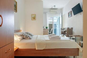 Apartmaji s parkingom Baška Voda, Makarska - 16517