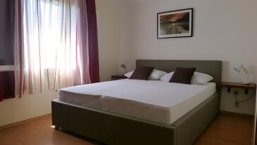 Apartmanok parkolóhellyel Mali Iz, Iz - 16535