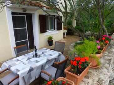 Apartments with parking space Mali Iž, Iž - 16535