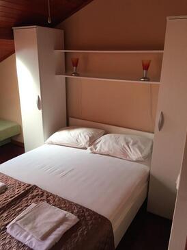 Apartments and rooms with parking space Biograd na Moru, Biograd - 16576