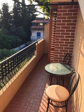 Apartmány a pokoje s parkovištěm  Biograd na Moru, Biograd - 16576