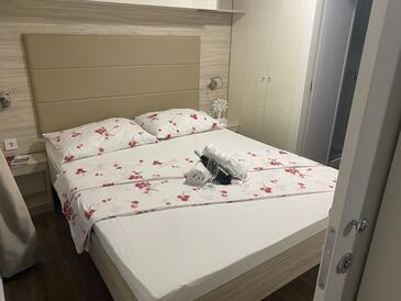 Lejlighedens parkeringsplads Pakostane, Biograd - 16579