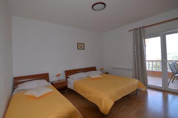 Apartments by the sea Tkon, Pašman - 16589