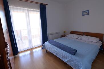 Apartments by the sea Tkon, Pašman - 16589