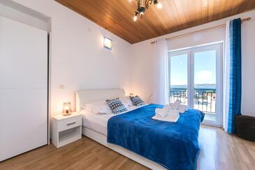 Ferienwohnungen mit Parkplatz Brela, Makarska - 16603