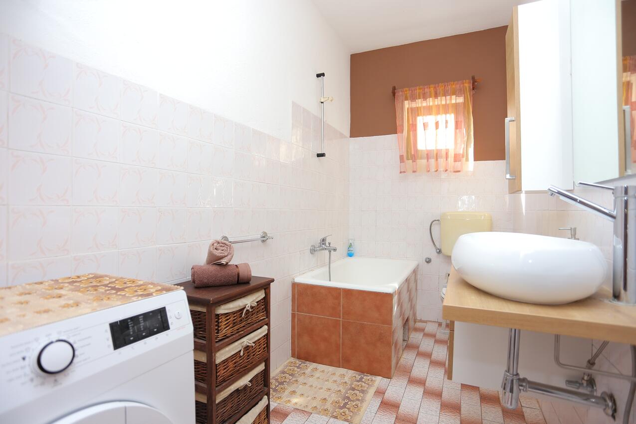 Apartmán a, pro 8 osob (A-16608-a)