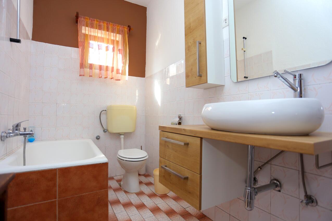 Apartmán a, pro 8 osob (A-16608-a)