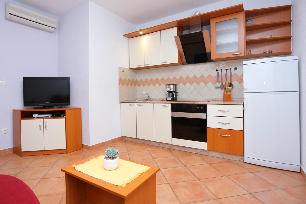 Apartmán a, pro 8 osob (A-16608-a)