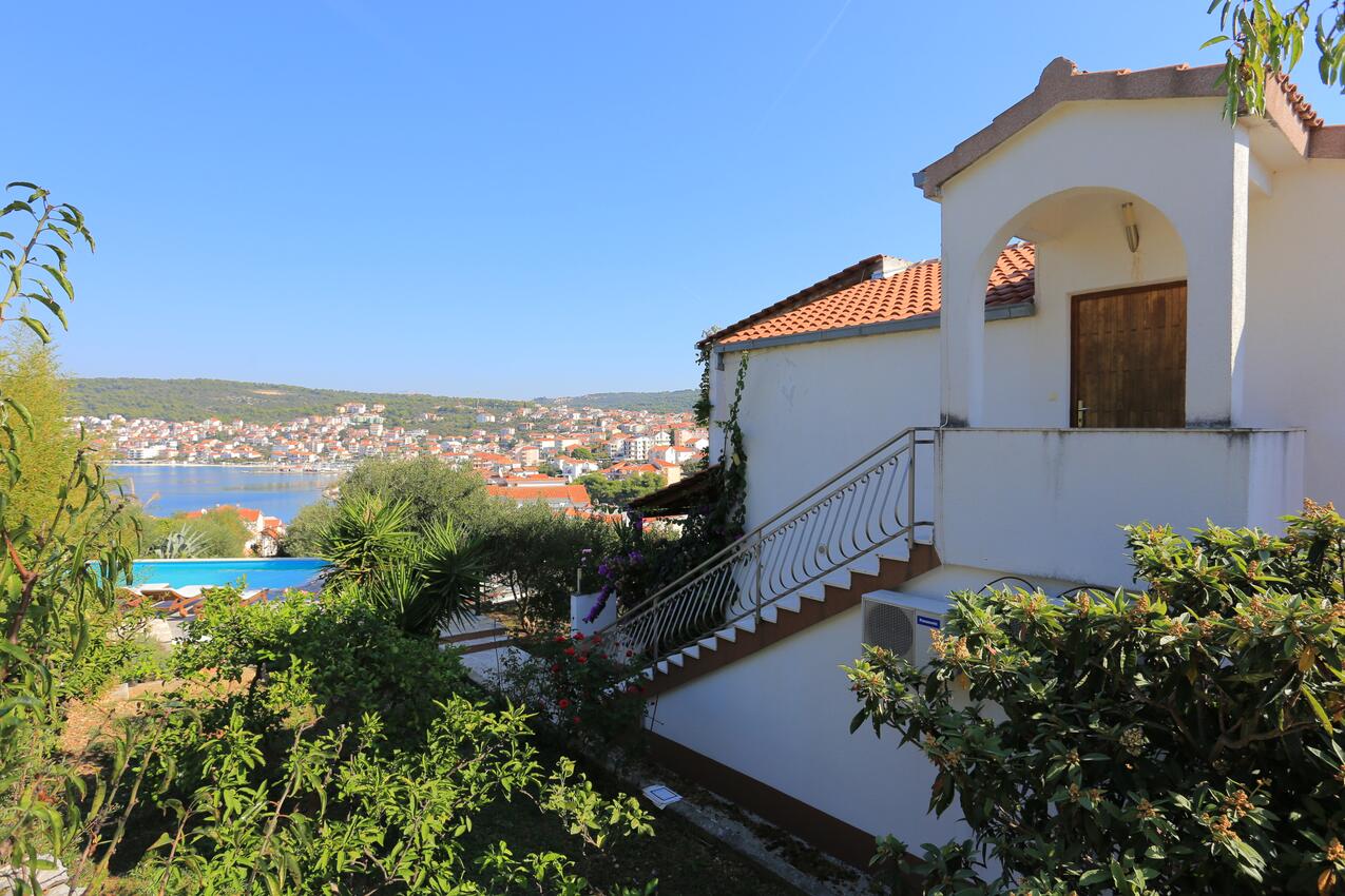 Apartmán 16608, bazén, tiché místo, pro rodiny s dětmi Kuzmića