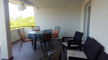 Apartments with parking space Gornji Karin (Novigrad) - 16610