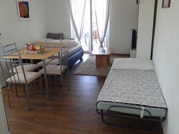 Apartments with parking space Gornji Karin (Novigrad) - 16610