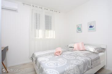 Ferienwohnungen mit Parkplatz Solin, Split - 16614