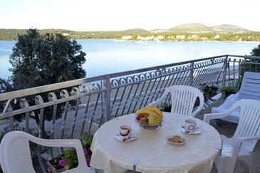 Leiligheter ved sjøen Bilice, Krka - 16629